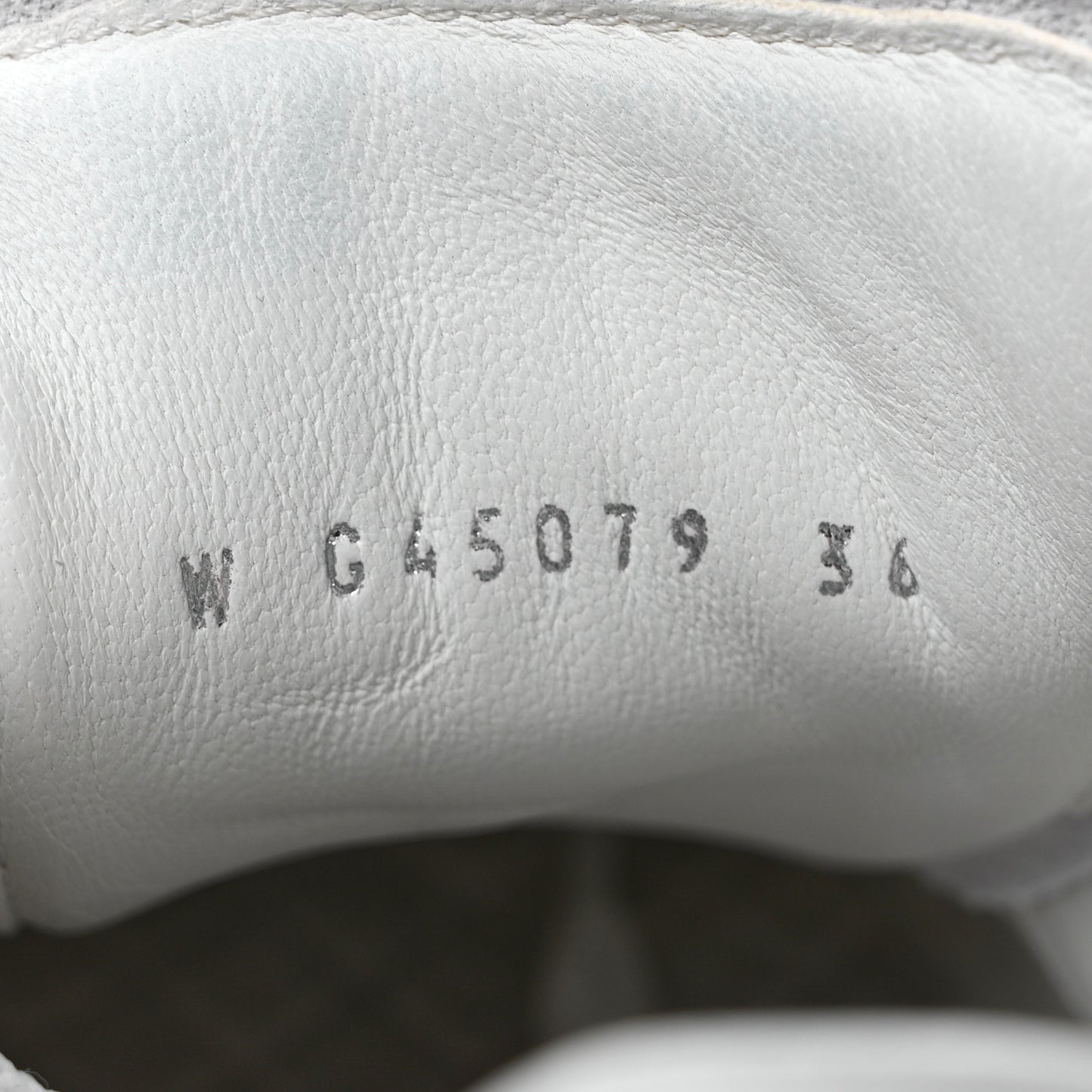 Calfskin CC Womens Sneakers 36 White
