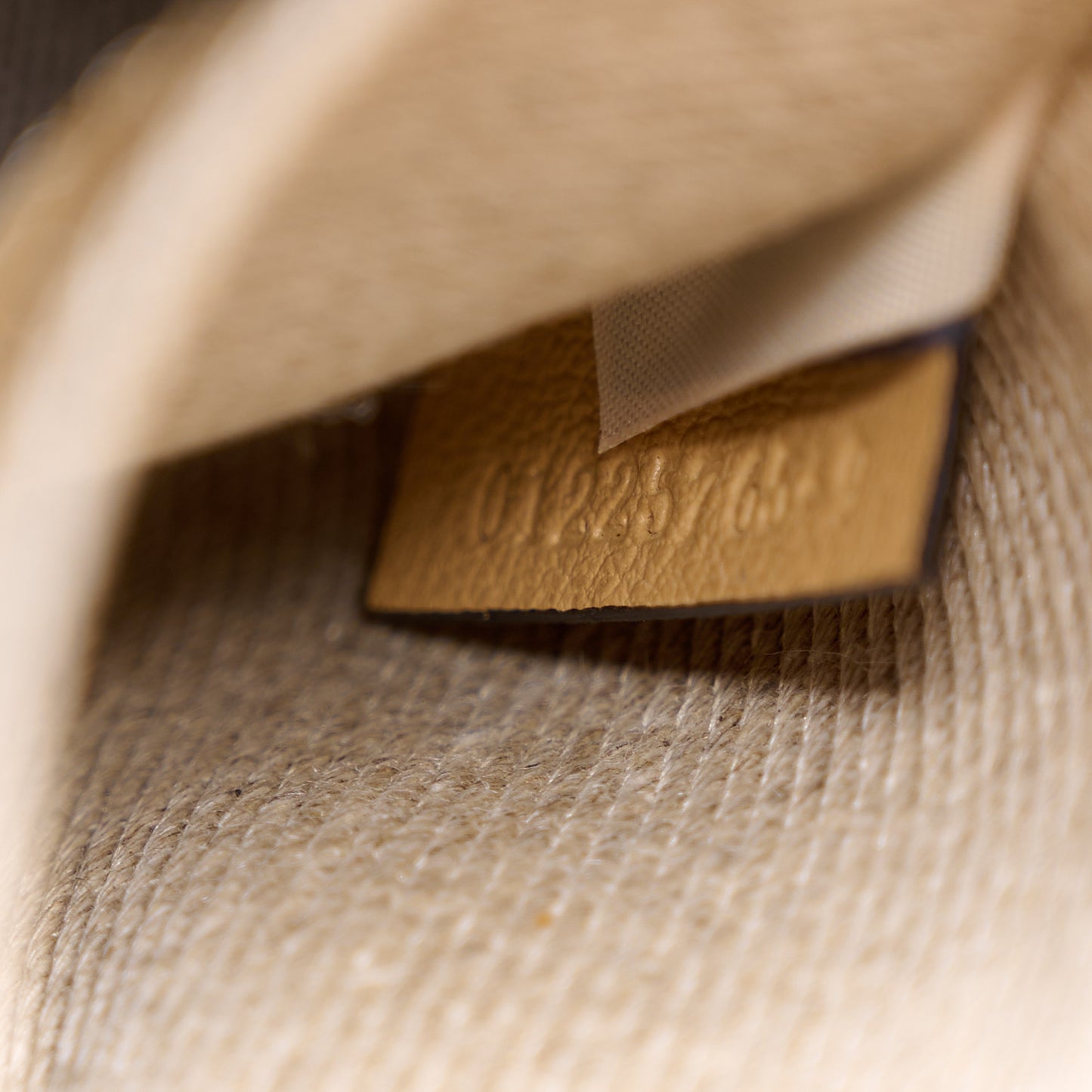 Buffalo Mini Edith Soft Tan