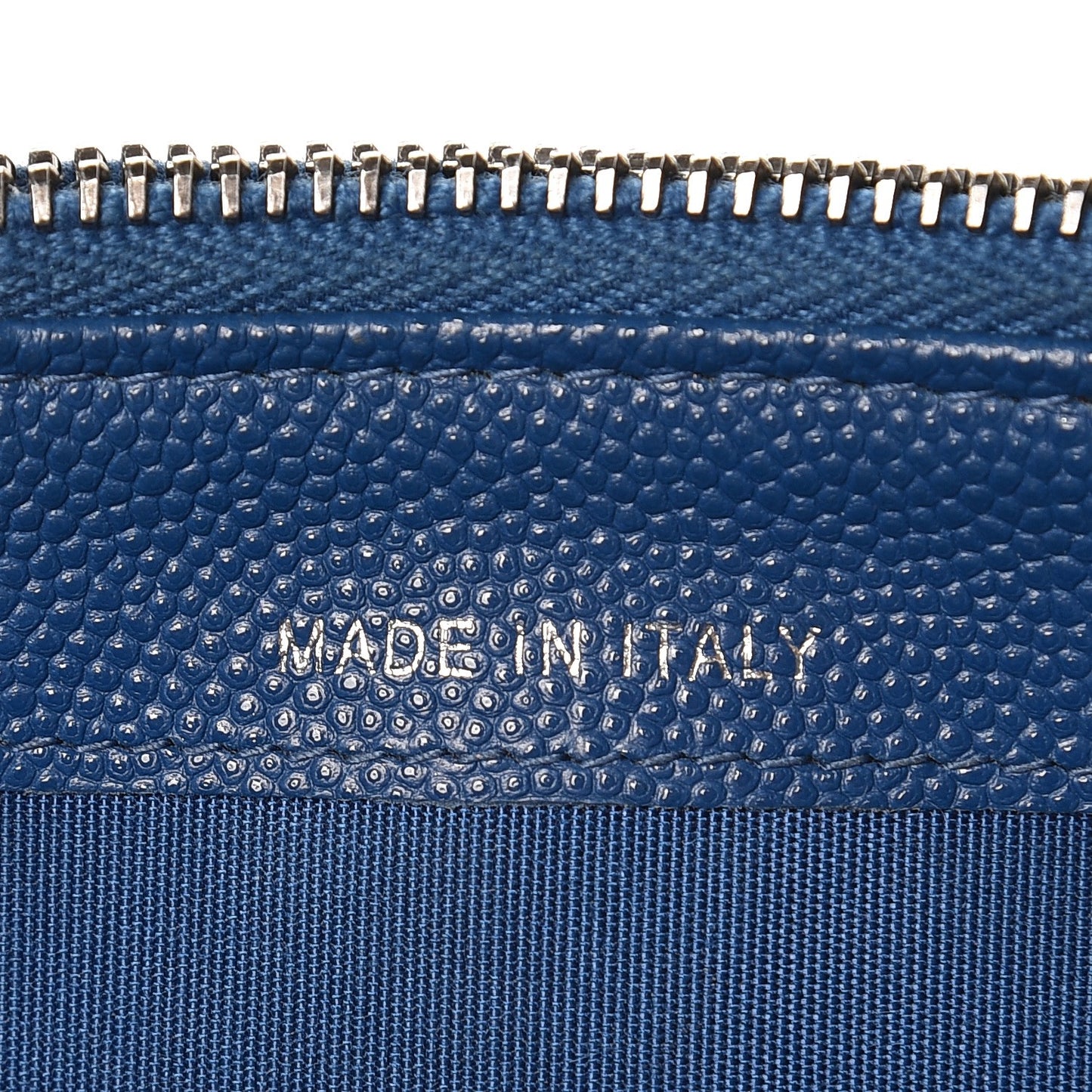 Caviar Quilted Small Boy Clutch With Chain Blue
