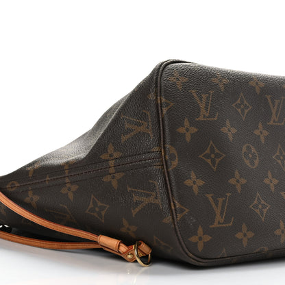 Louis Vuitton Monogram Neverfull MM 8 of 9