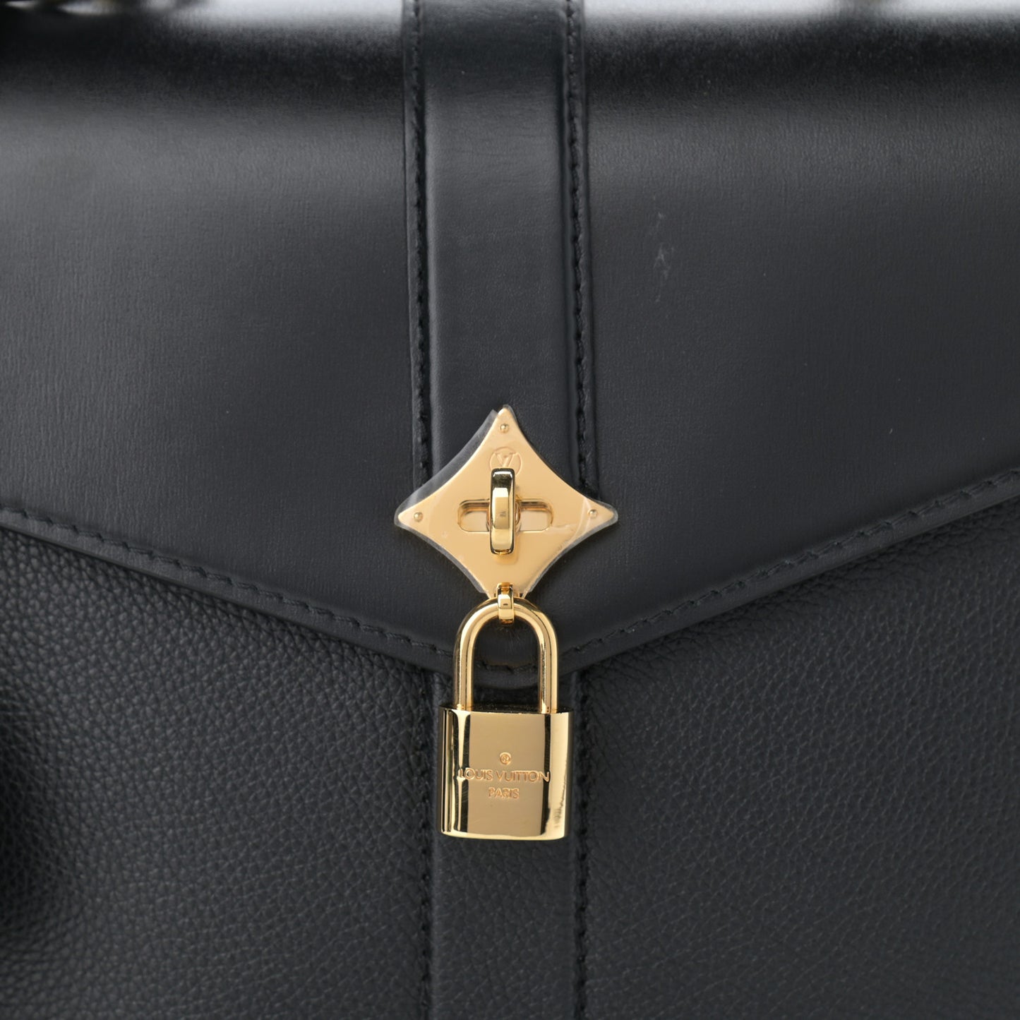 Grained Smooth Calfskin Rose Des Vents MM Black