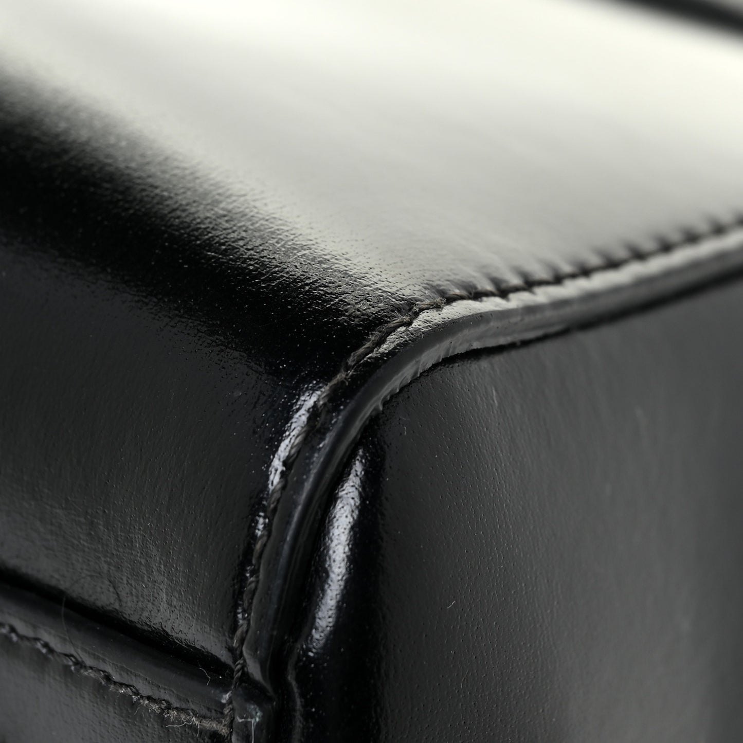 Shiny Lord Calfskin Small Antigona Black
