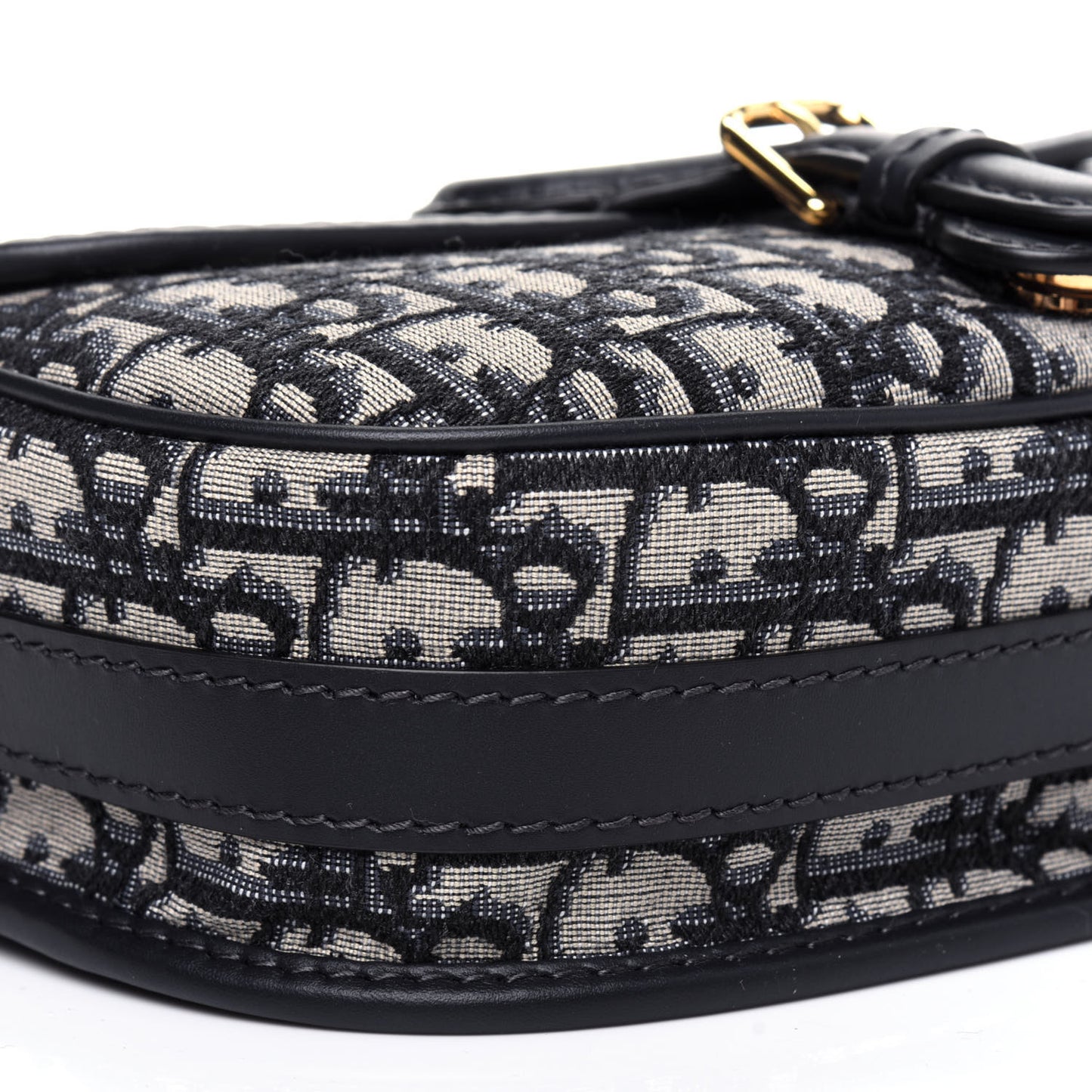 Oblique Medium Bobby Flap Blue