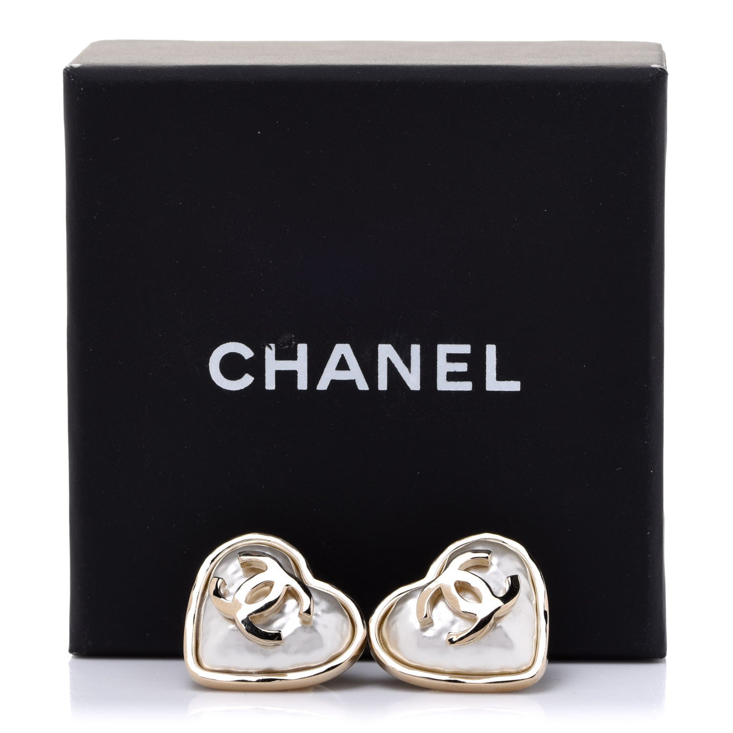 Chanel Pearl CC Heart Earrings Gold 5 of 5