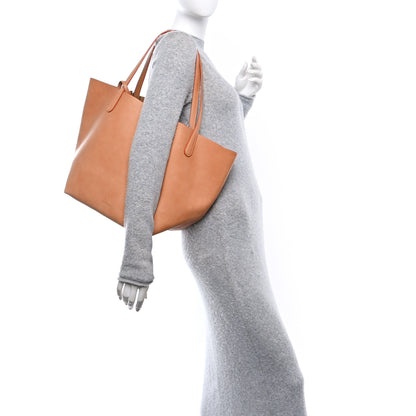 Mansur Gavriel Vegetable Tanned Calfskin Everyday Soft Tote Cammello 2 of 11