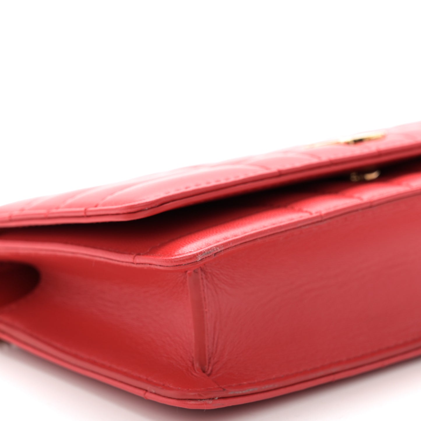Lambskin Quilted Lola Clutch On Chain Bright Red