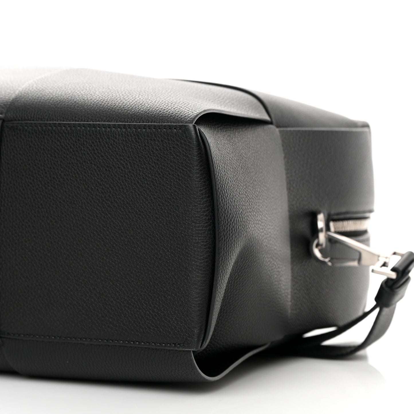 Calfskin Maxi Intrecciato Arco Black