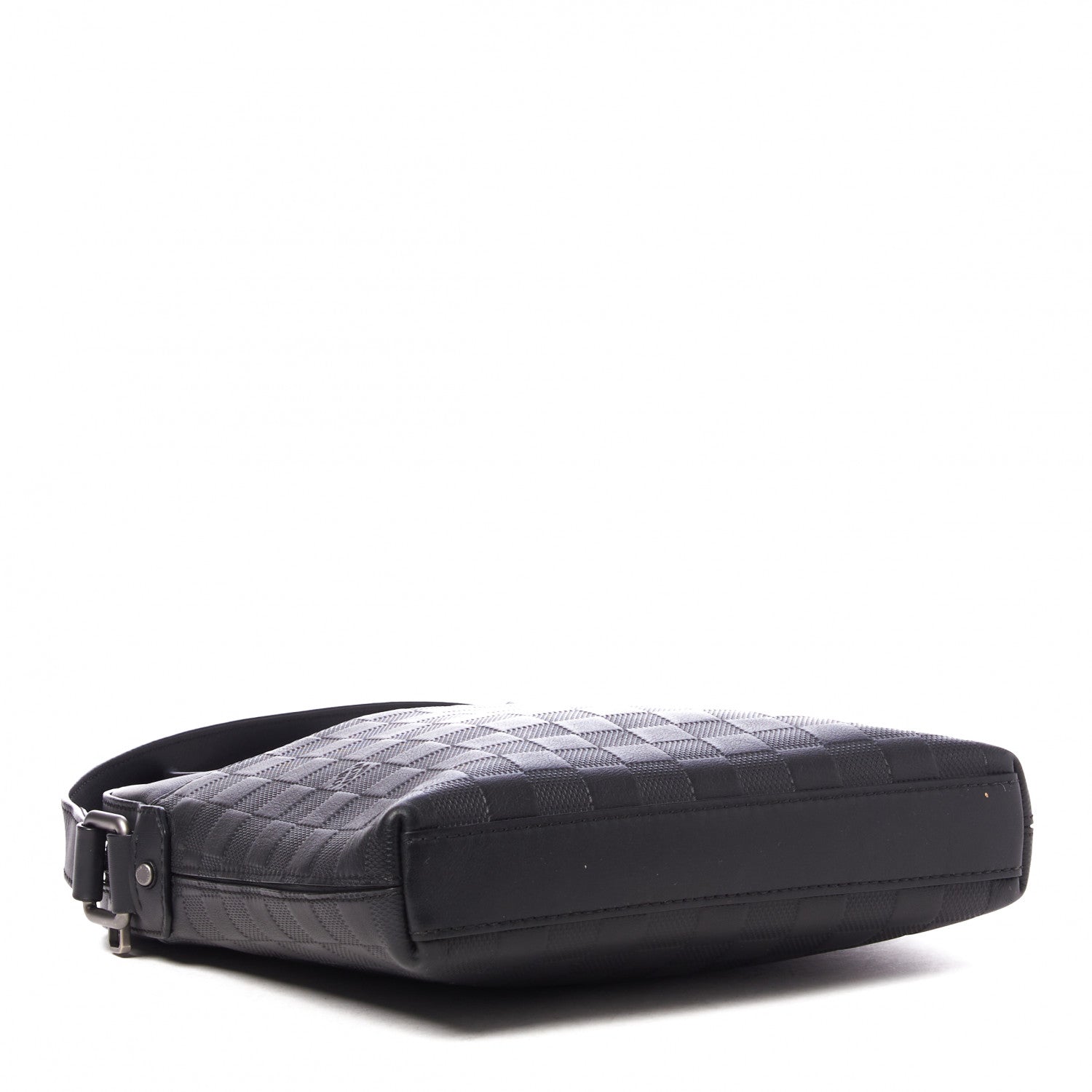 Louis Vuitton Damier Infini District Pochette Onyx 3 of 7