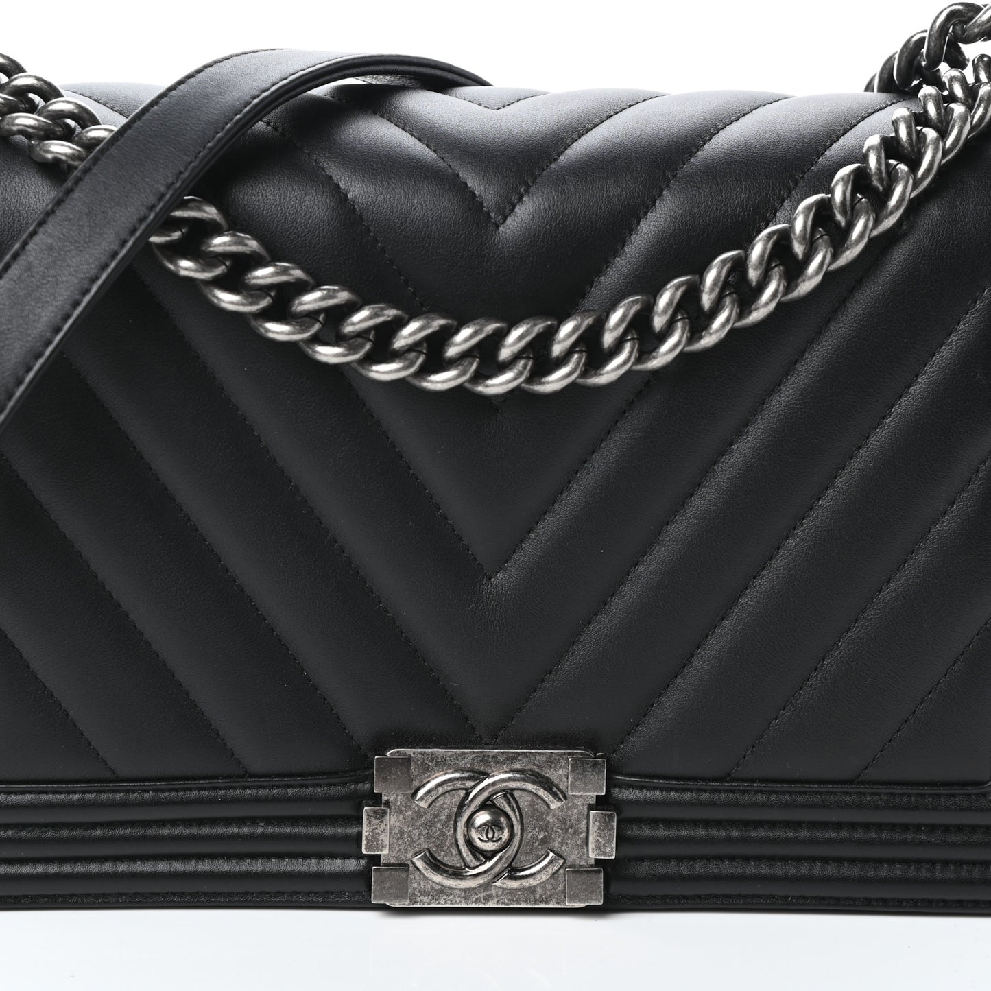 Calfskin Chevron Quilted New Medium Boy Flap Black