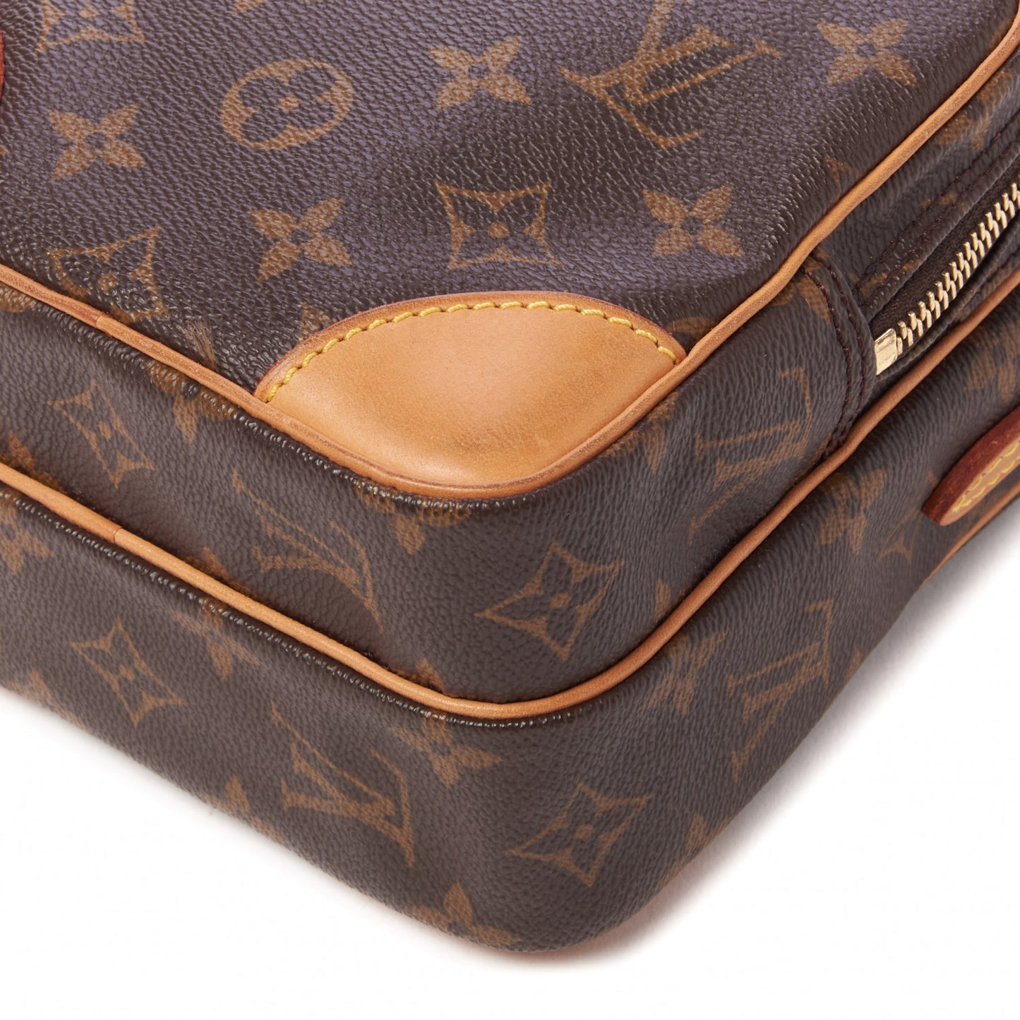 Monogram Amazone