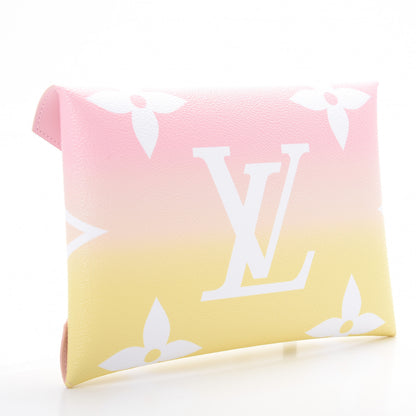 Louis Vuitton Monogram Giant By The Pool Kirigami Pochette Set 2 of 7