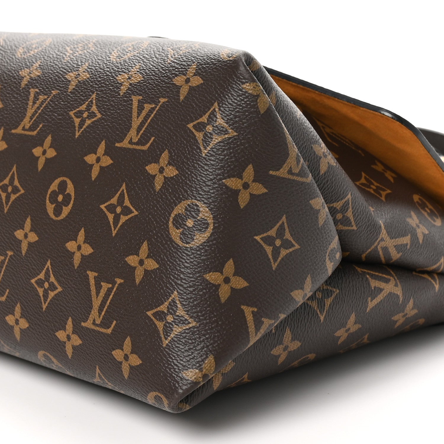 Louis Vuitton Monogram Beaubourg MM  Safran Imperial 9 of 9