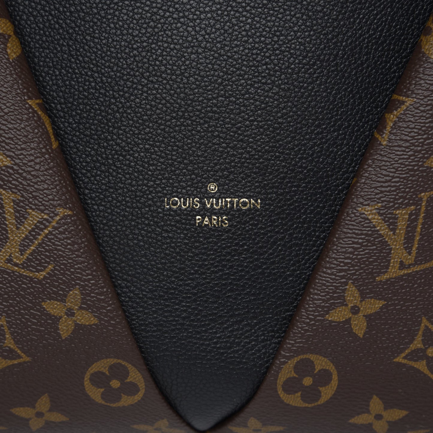 Monogram V Tote MM Black