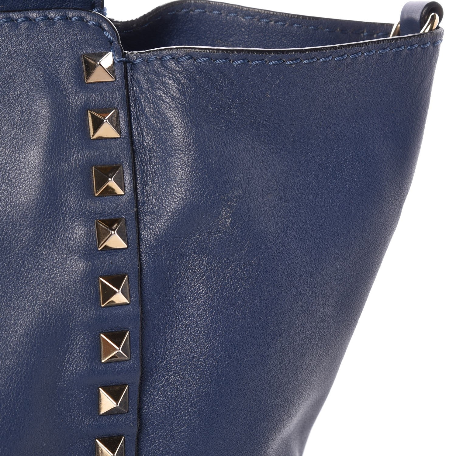 Valentino Garavani Vitello Medium Rockstud Tote Indigo 19 of 21