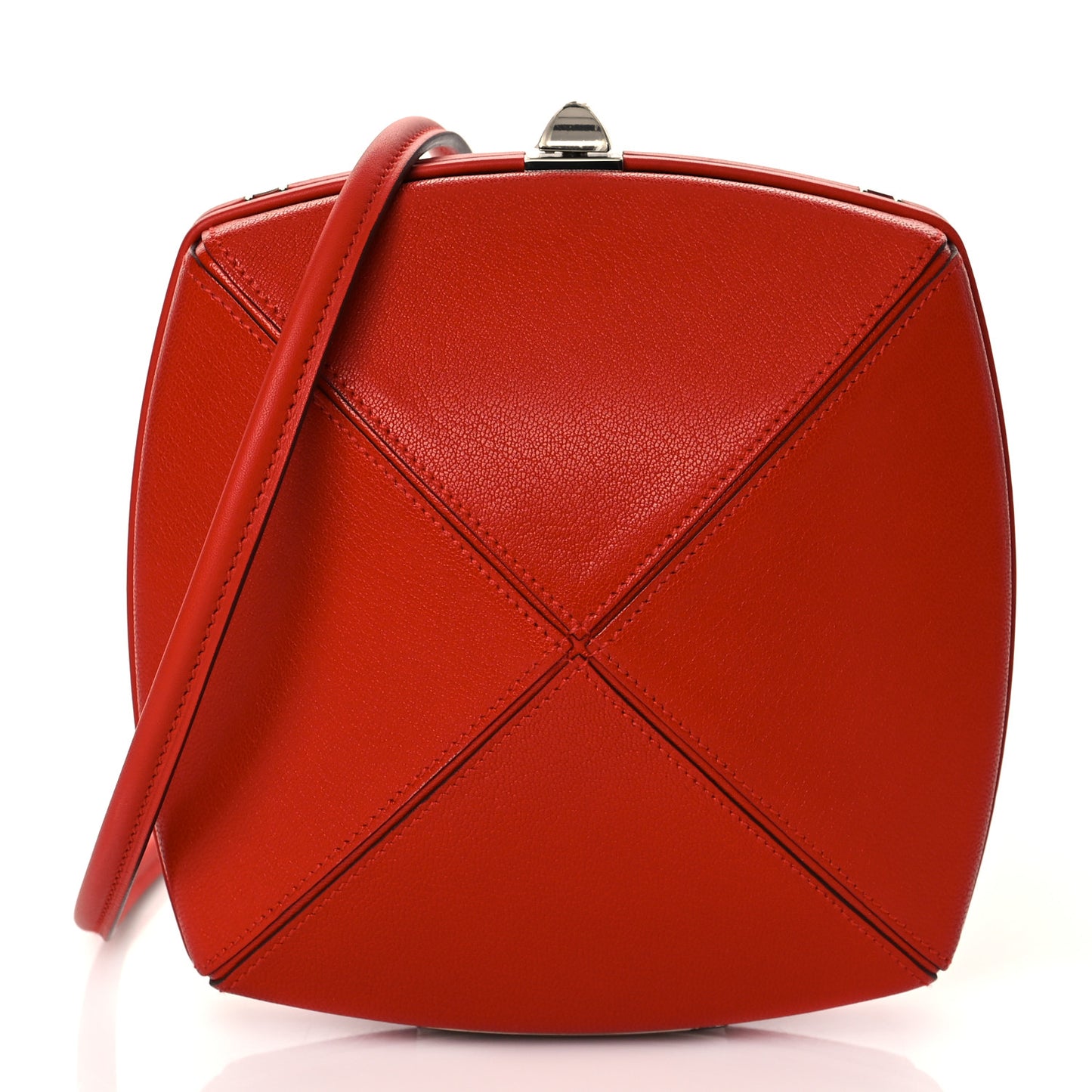 Chevre Chamkila Clou Medor Clutch Rouge De Coeur