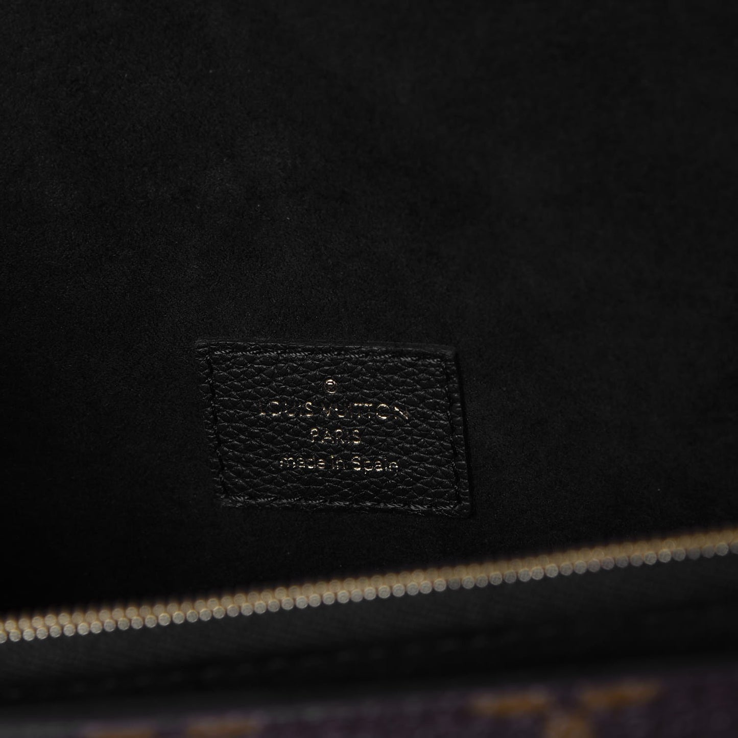Monogram Victoire Black