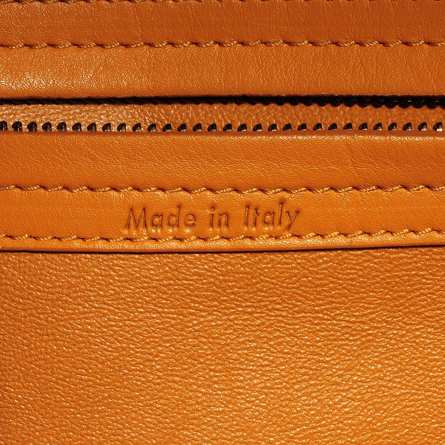 Suede Medium Phantom Luggage Amber