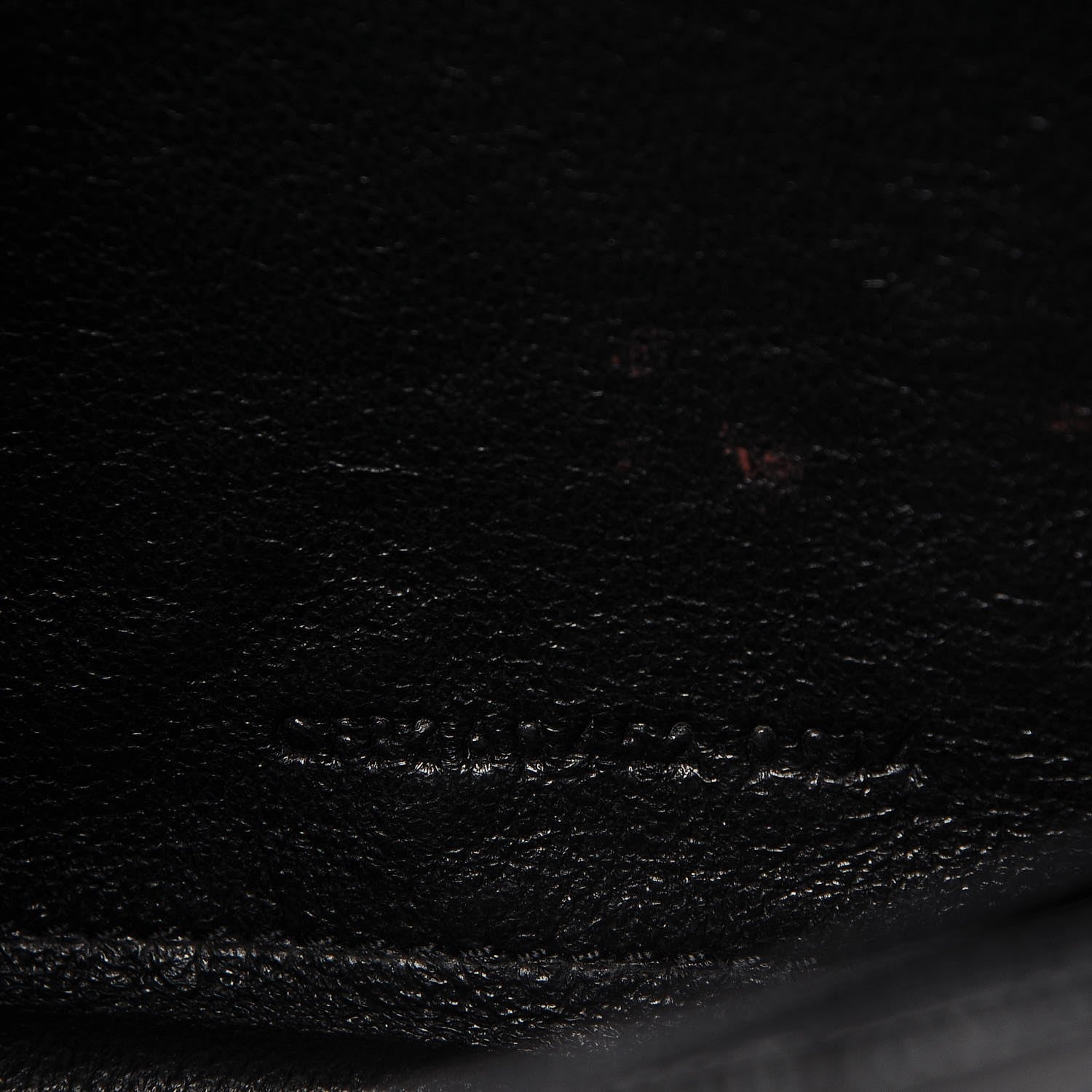 Saint Laurent Grain De Poudre Matelasse Chevron Monogram Chain Wallet Black 9 of 10