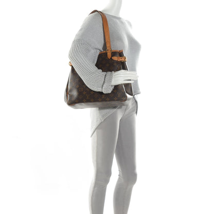 Louis Vuitton Monogram Batignolles Vertical 3 of 10