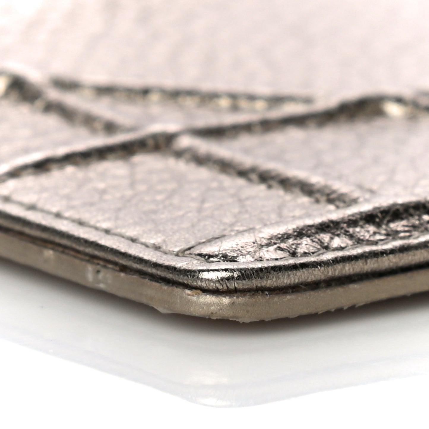 Metallic Grained Calfskin Cannage Diorama Card Holder Gold