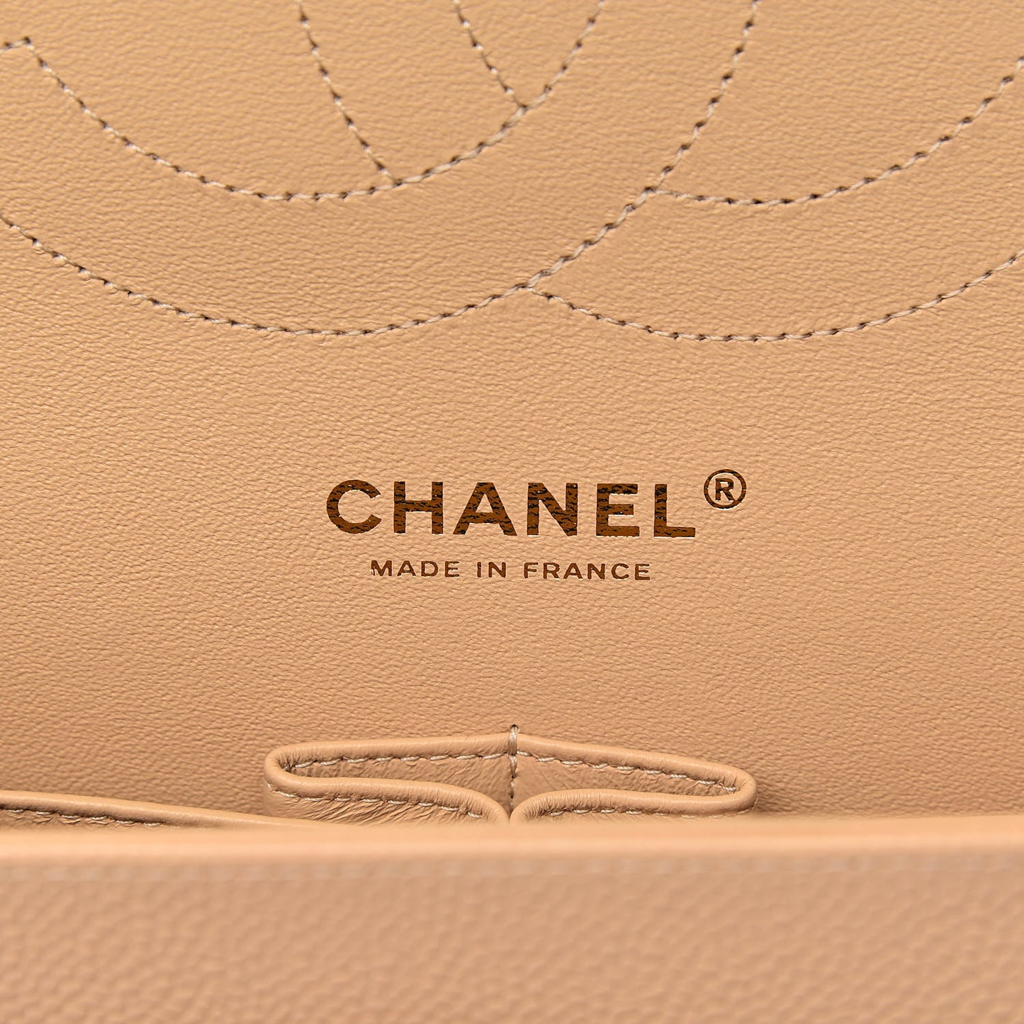 Caviar Quilted Jumbo Double Flap Beige Clair