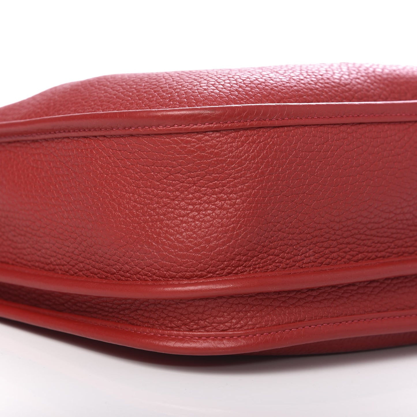 Taurillon Clemence Evelyne III PM Rouge Casaque