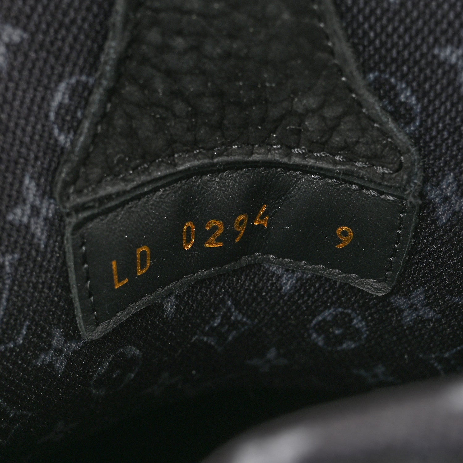 Louis Vuitton Calfskin Suede Mens LV Skate Sneakers 9 Black 8 of 8