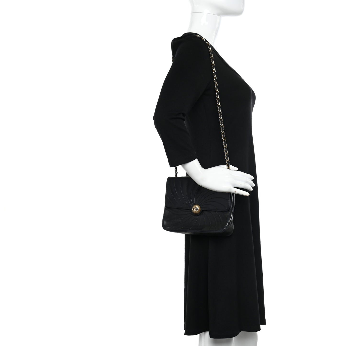Lambskin Stitched Single Flap Black