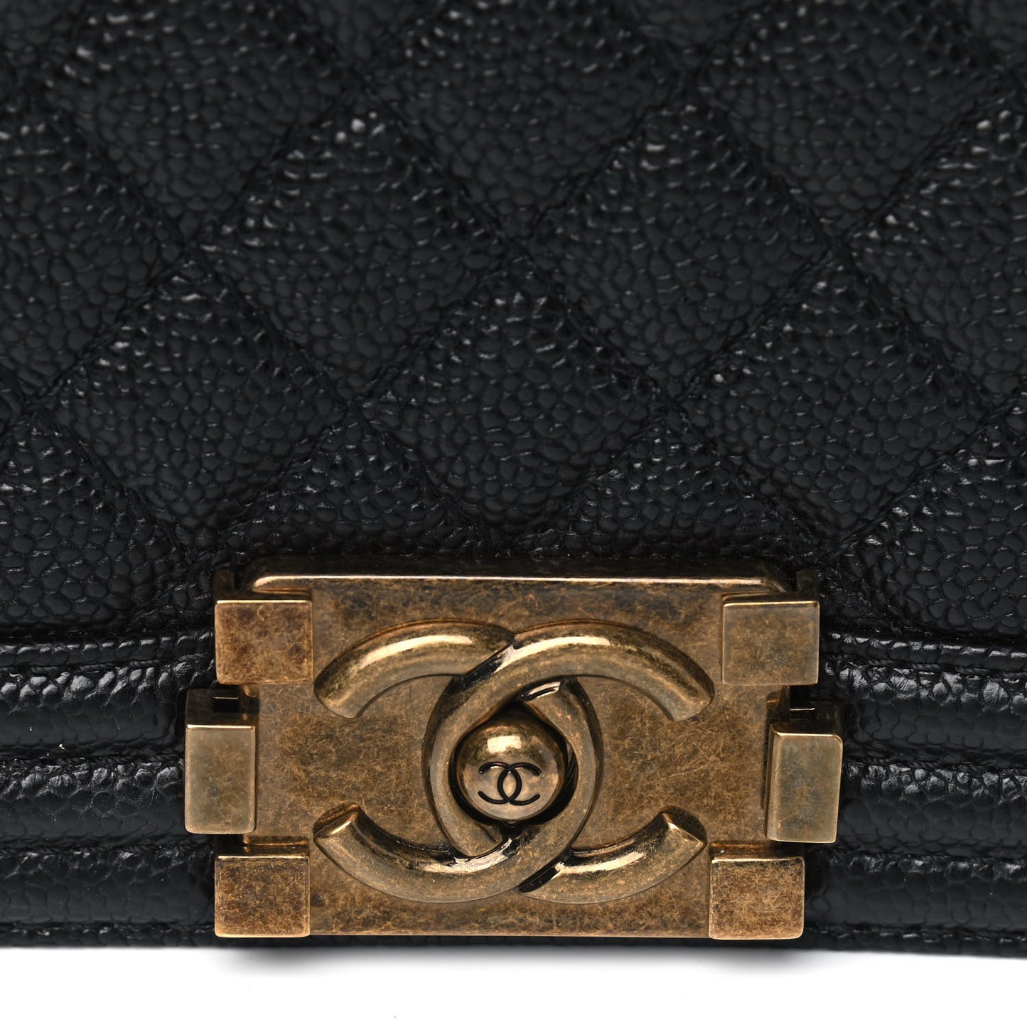 Caviar Quilted Large Boy Flap Black