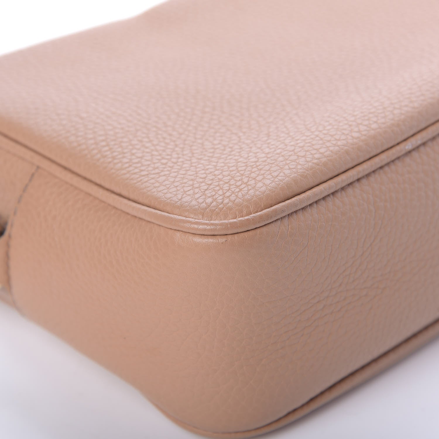 Gucci Pebbled Calfskin Small Soho Disco Bag Camelia 12 of 12