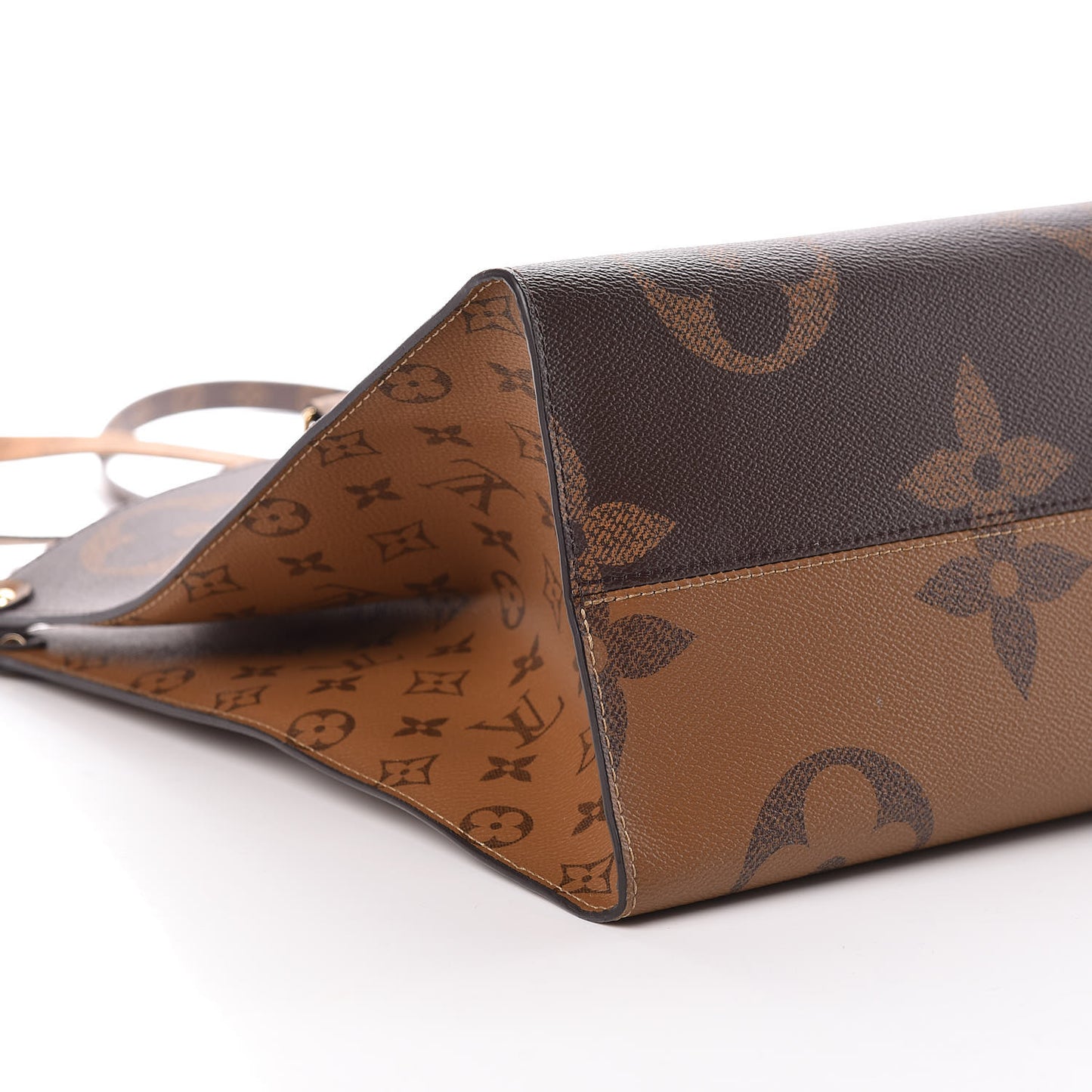 Reverse Monogram Giant Onthego GM