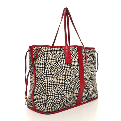 MCM Visetos Large Liz Reversible Shopper Tote Ruby Red 16 of 26