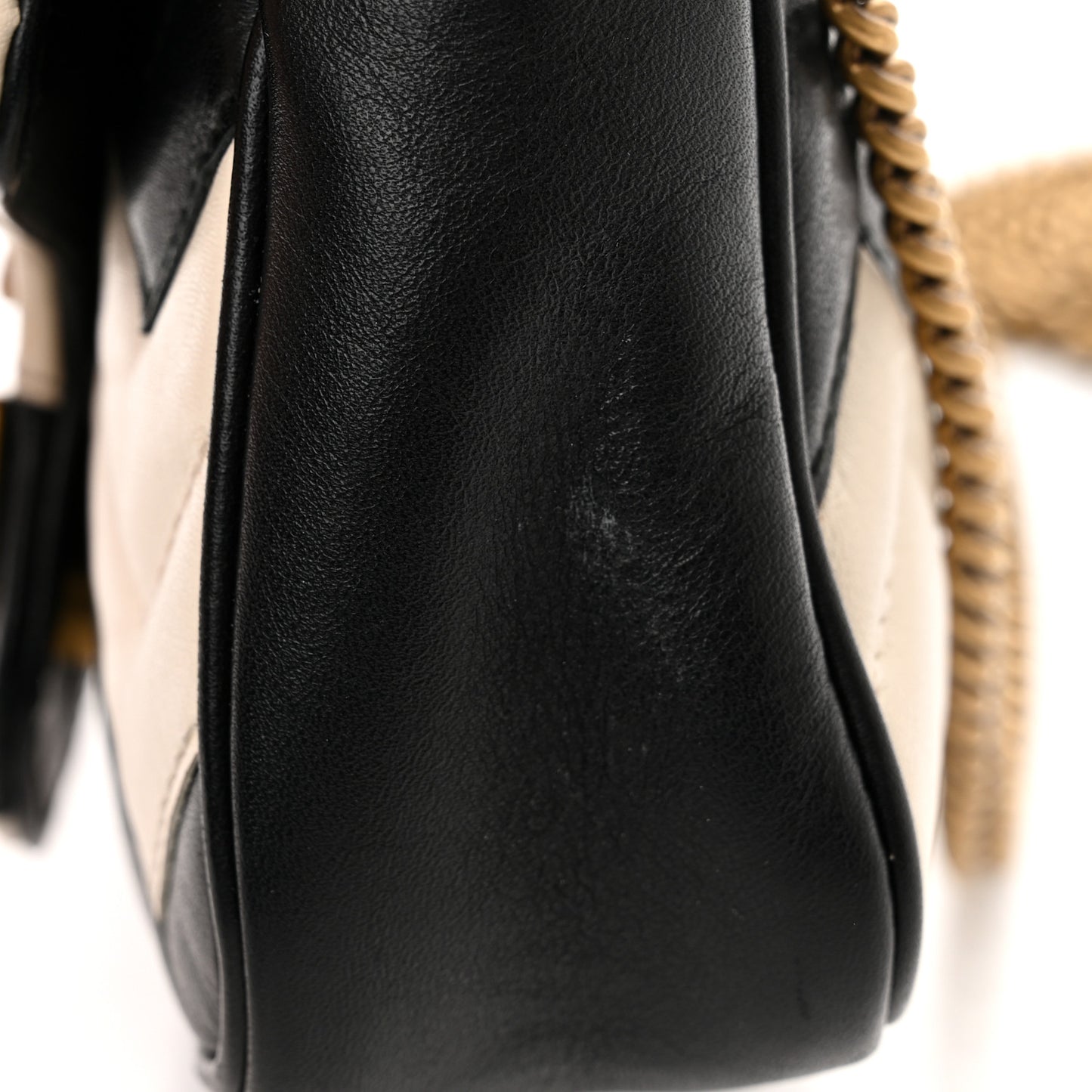 Calfskin Matelasse Super Mini GG Marmont Shoulder Bag Black White