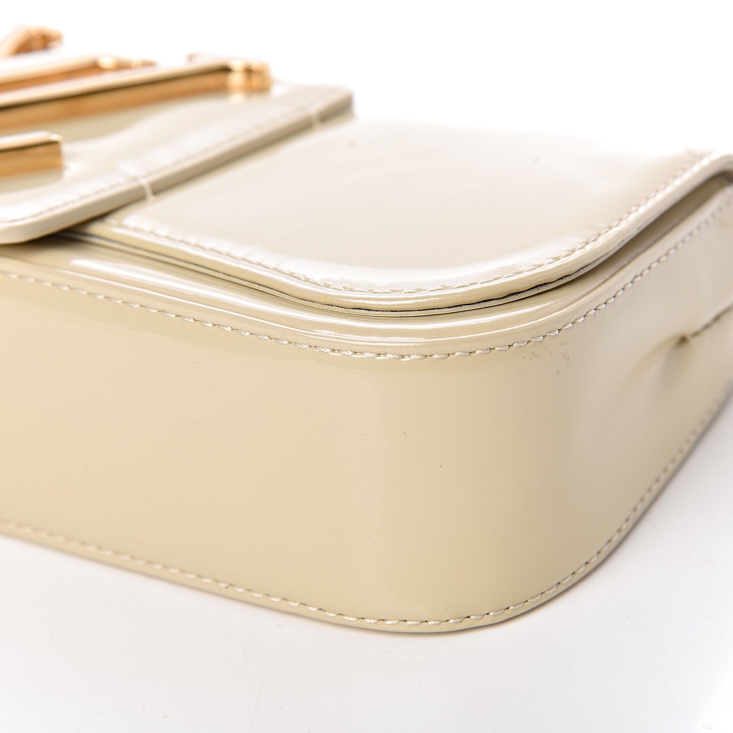 Louis Vuitton Patent Sobe Clutch Blanc Corail 8 of 9