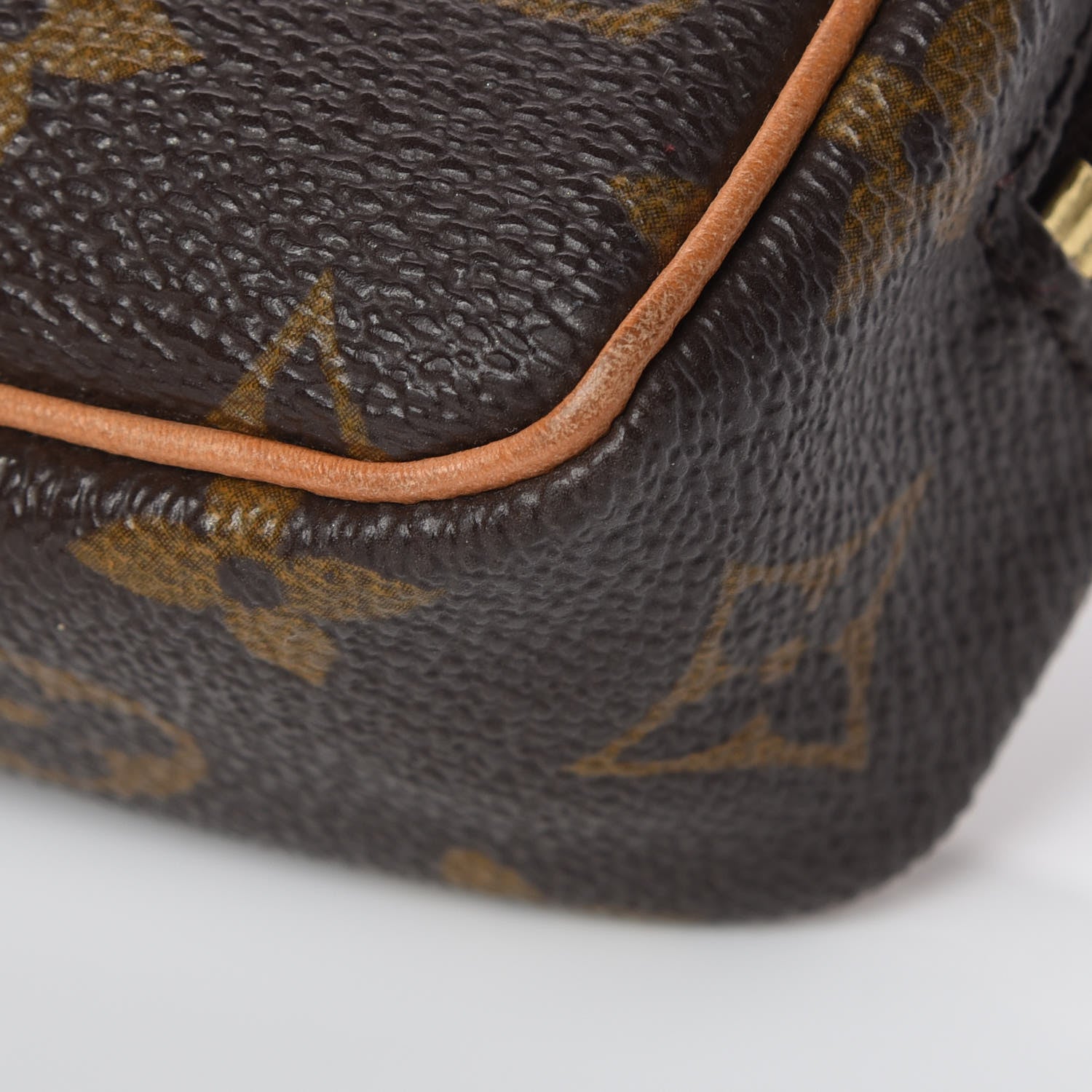 Louis Vuitton Monogram Wapity 10 of 10