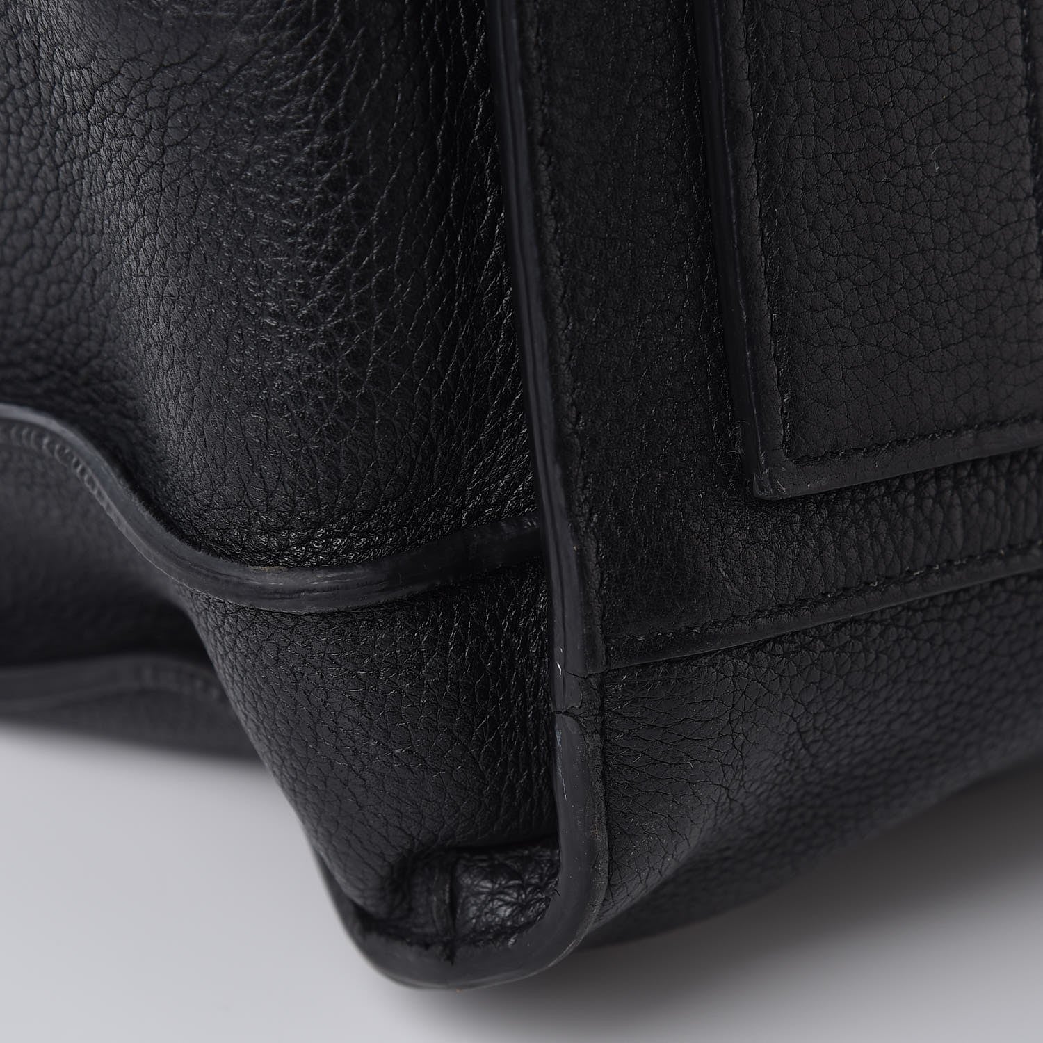 Saint Laurent Grained Calfskin Medium Souple Sac De Jour Black 12 of 19