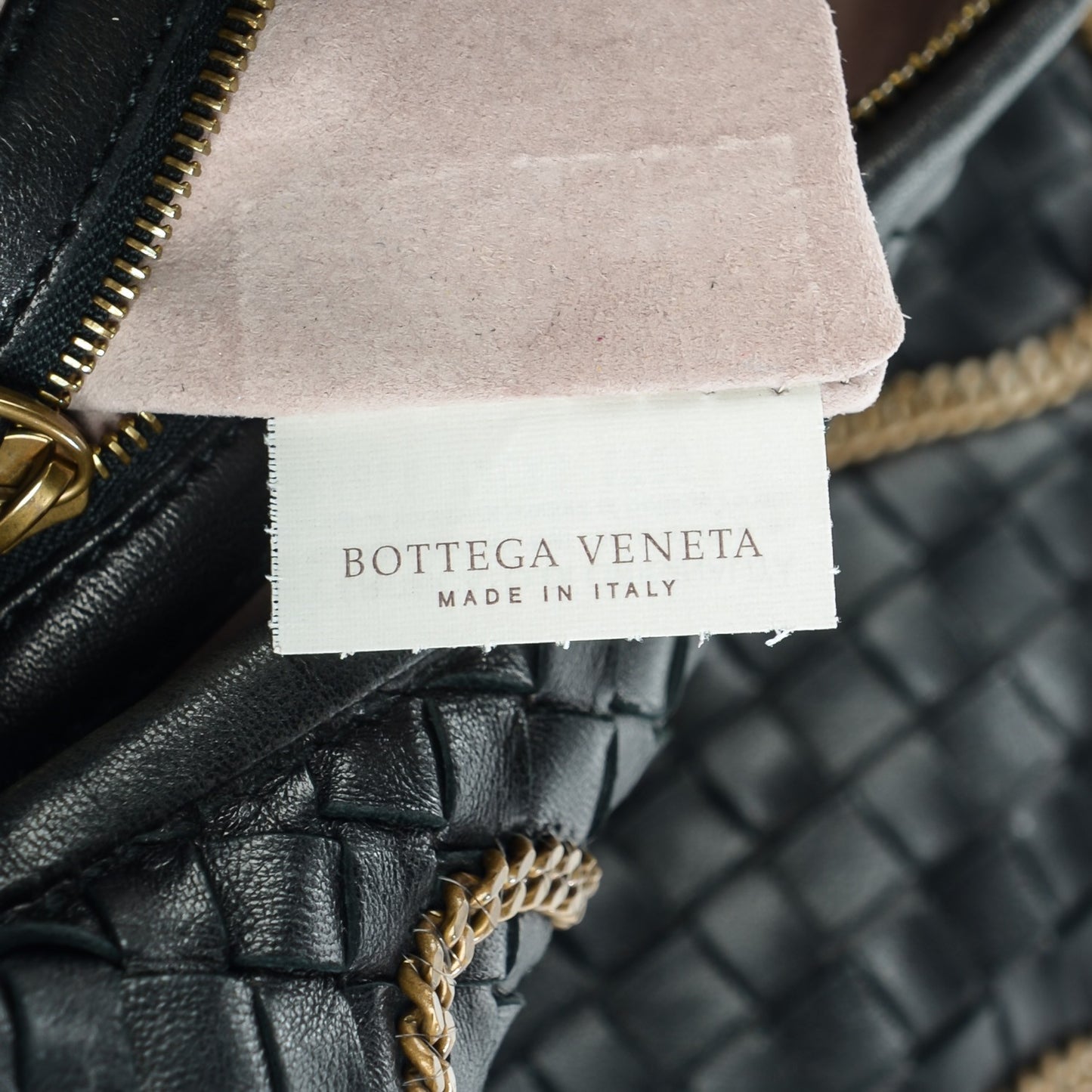 Nappa Intrecciato Medium Veneta Chain Hobo Nero Black