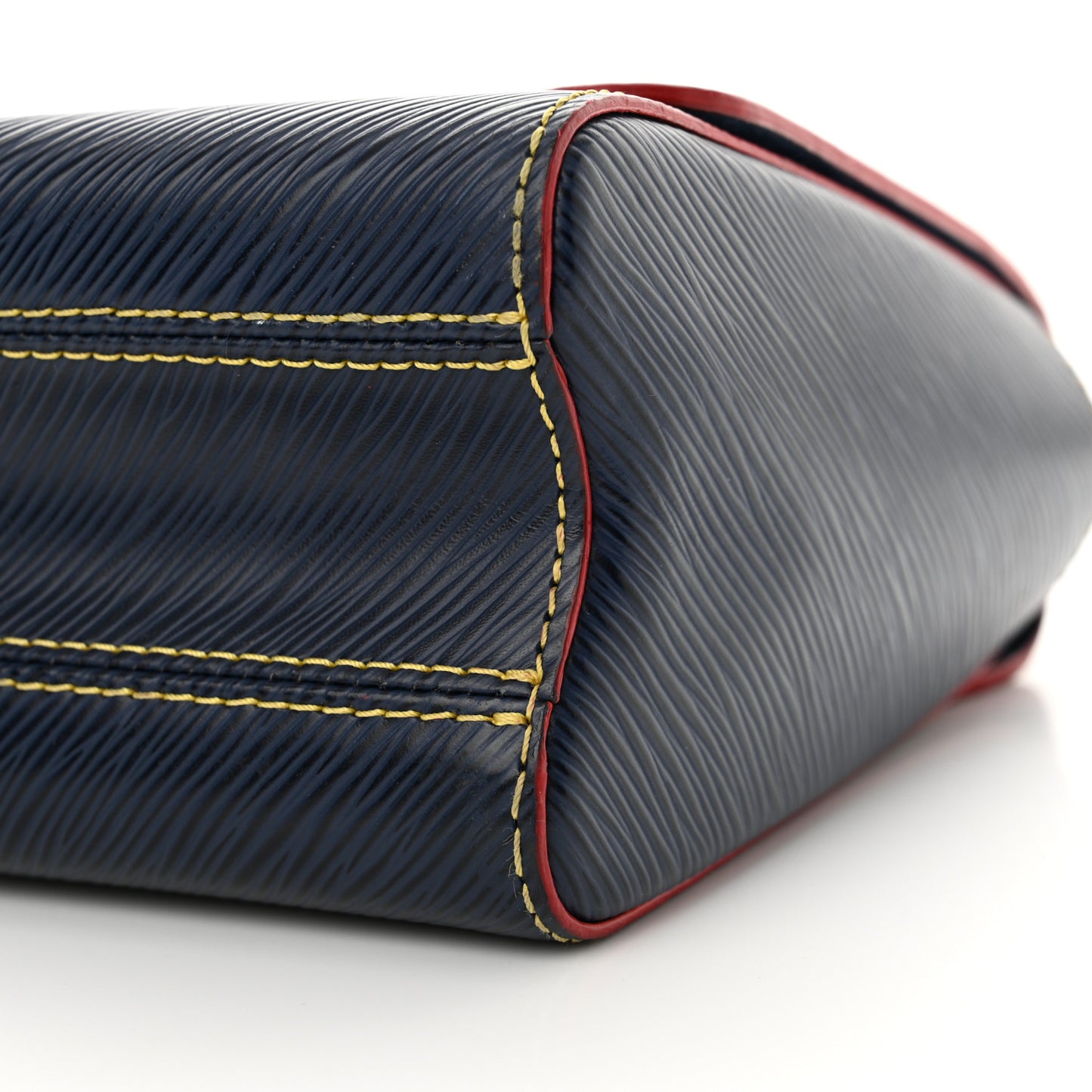 Epi Twist Shoulder Bag MM Indigo Piment