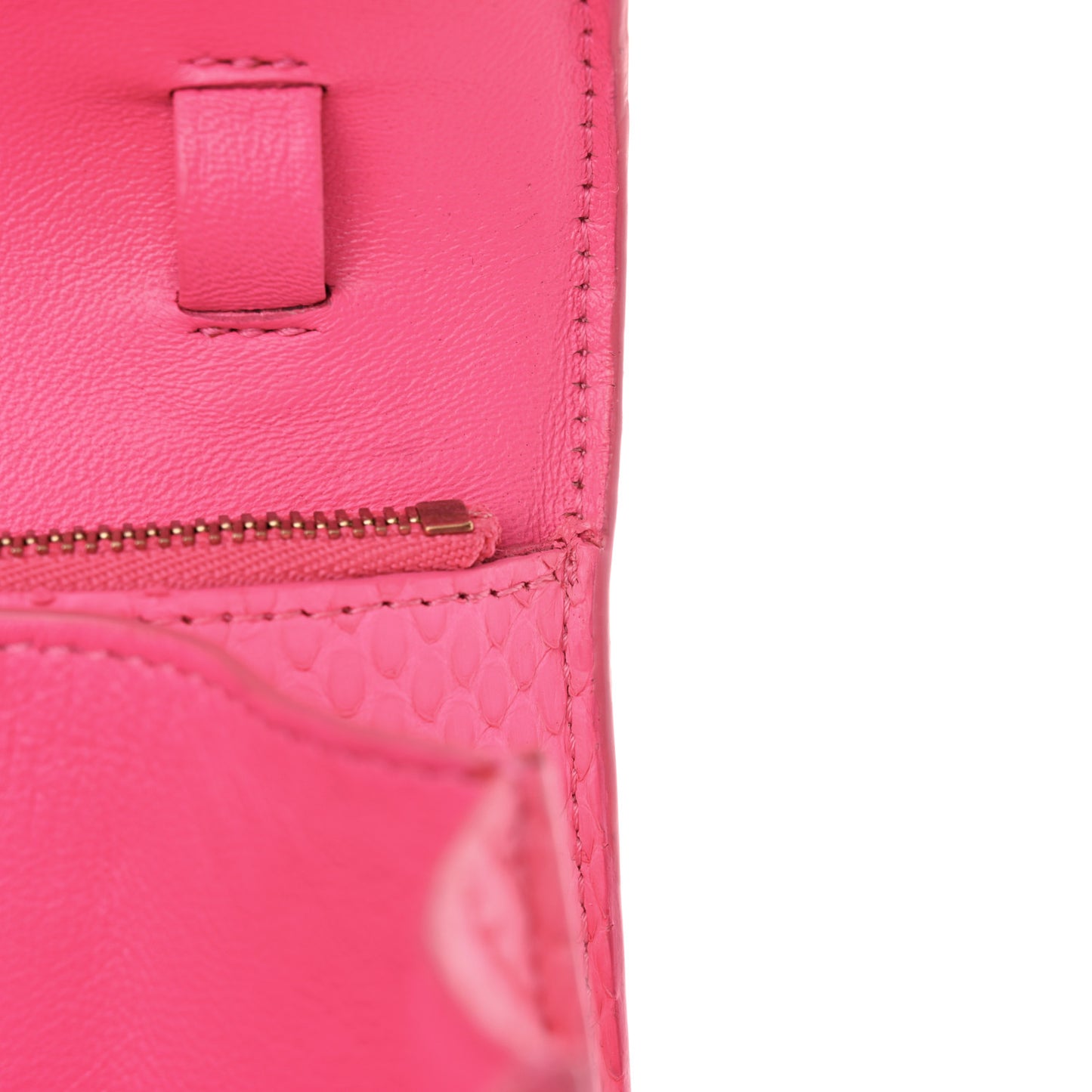 Snakeskin Medium Classic Box Flap Pink