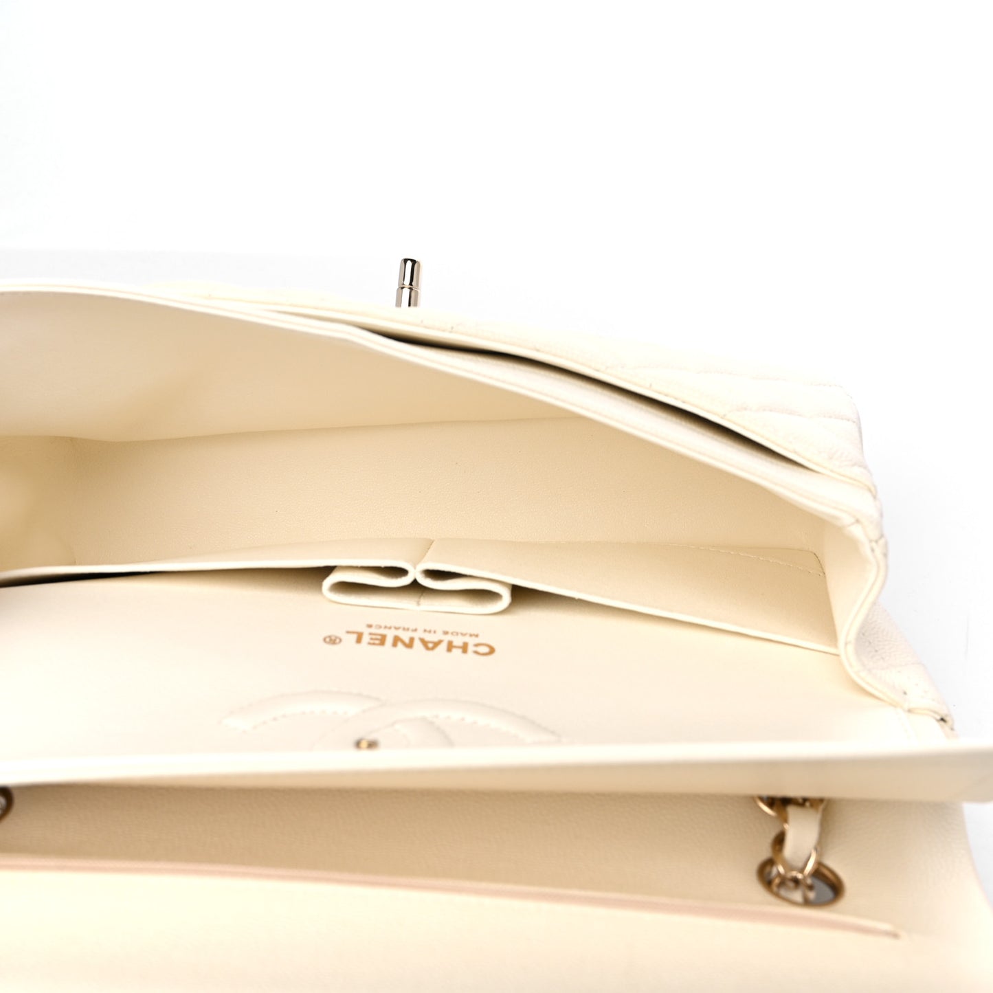 Caviar Quilted Medium Double Flap White