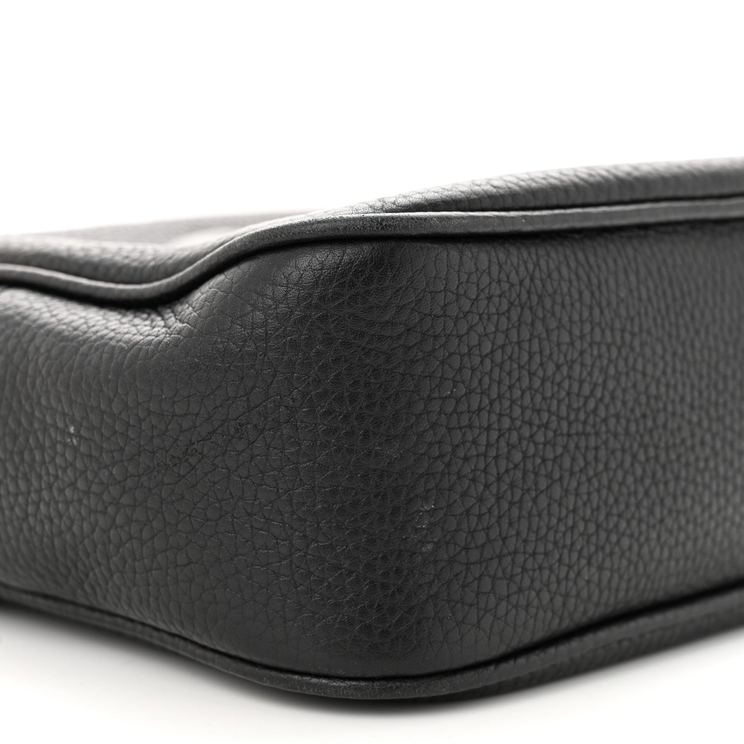 Gucci Pebbled Calfskin Small Soho Disco Bag Black 9 of 17