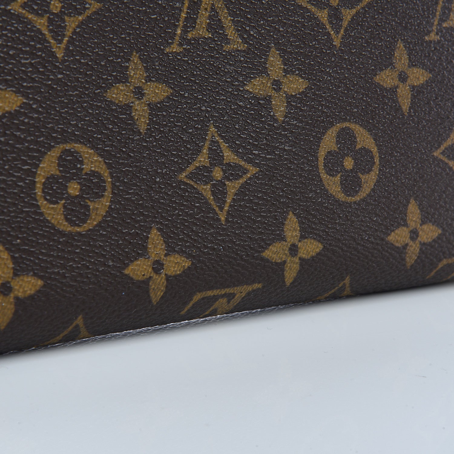 Louis Vuitton Monogram Zippy Wallet 11 of 17