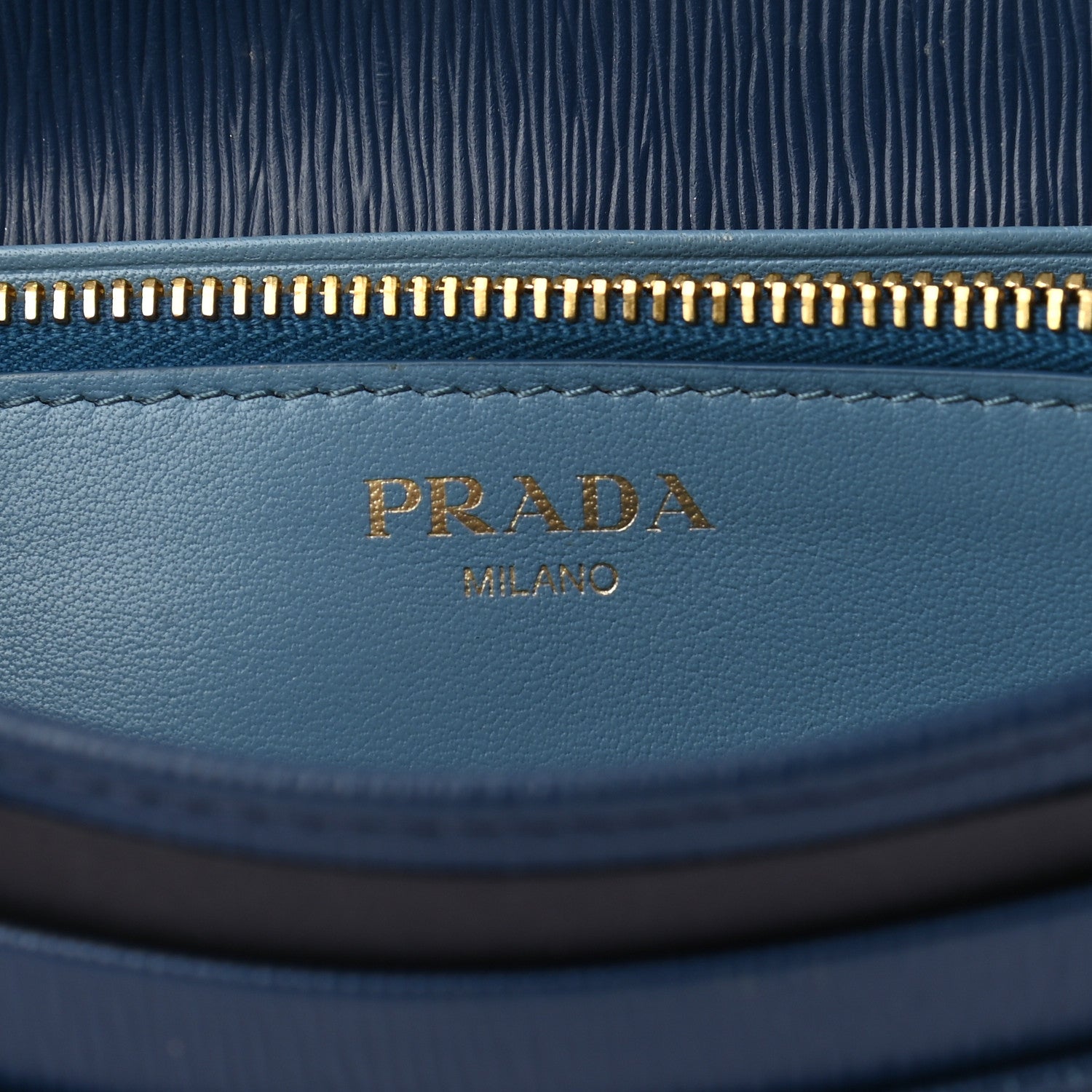 Prada Vitello Move Bi-Color Continental Flap Travel Wallet Bluette Astrale 9 of 18