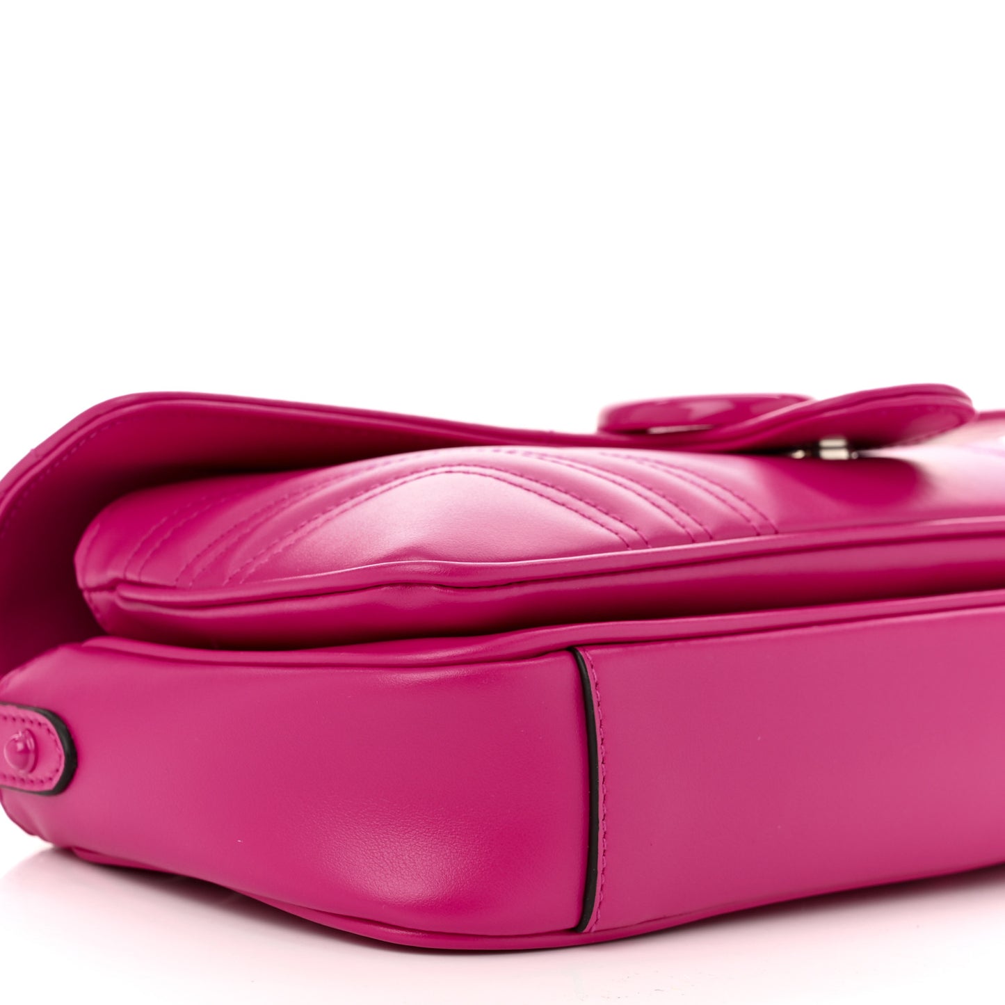 Calfskin Matelasse Monochrome GG Marmont Crossbody Shoulder Bag Classic Fuxia