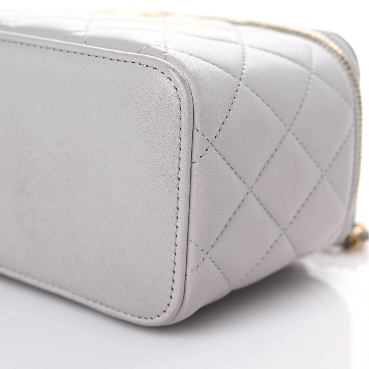 Lambskin Quilted Small Top Handle Vanity Case With Chain Light Grey