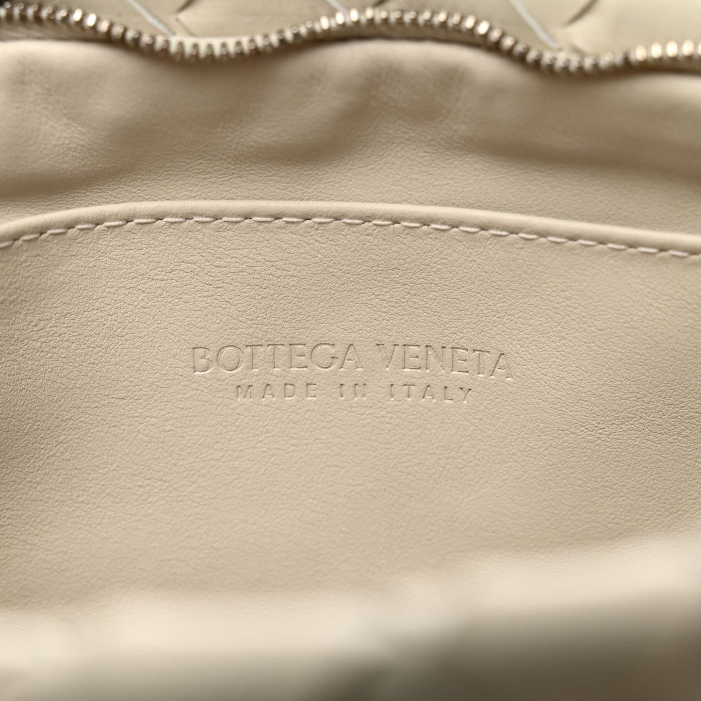 Nappa Intrecciato Wristlet Pouch Clutch Plaster