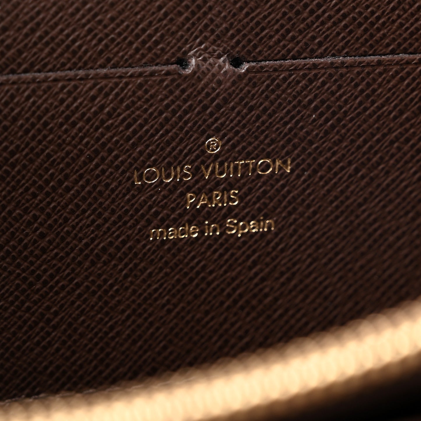 Mini Lin Zippy Wallet Ebene