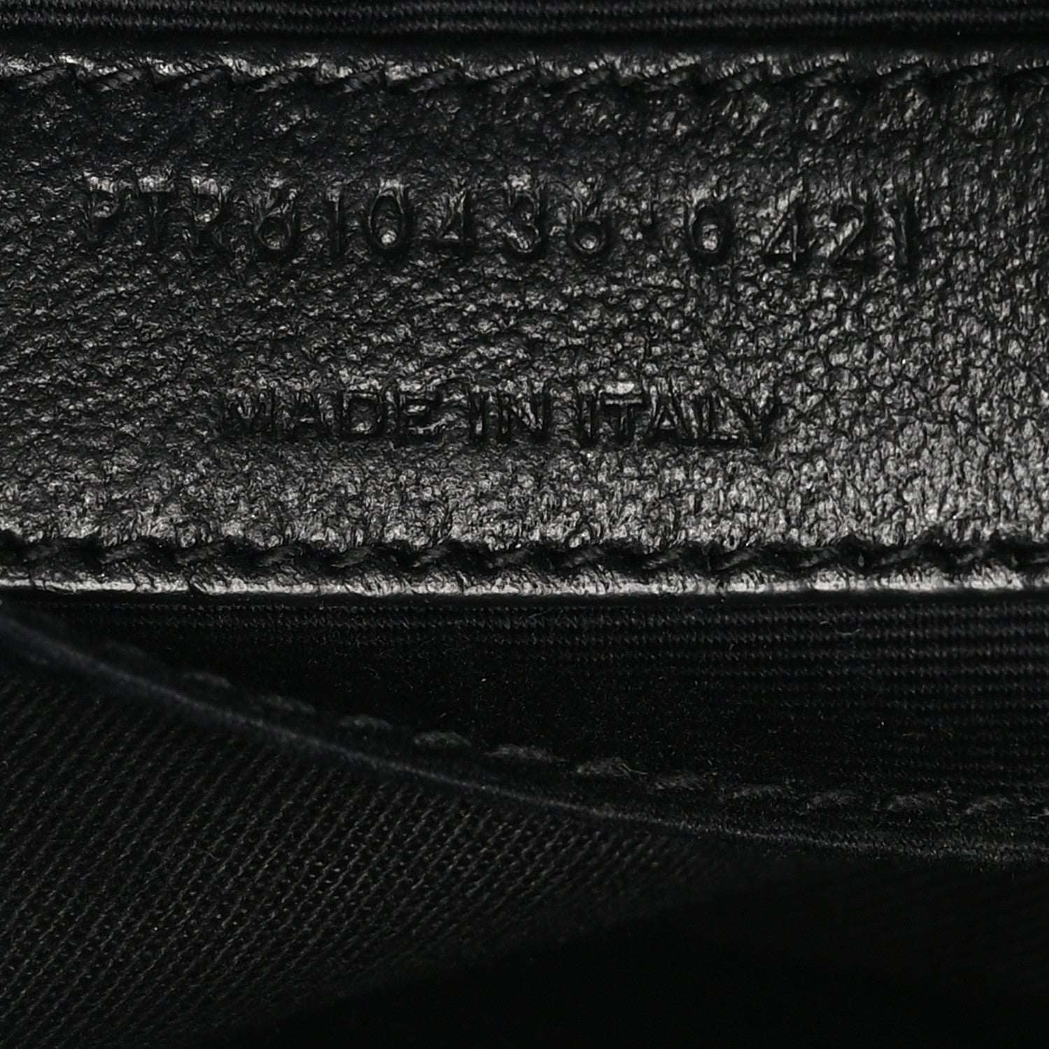 Saint Laurent Grain De Poudre Matelasse Chevron Quilted Round Vinyle Camera Bag Crema Soft 7 of 11