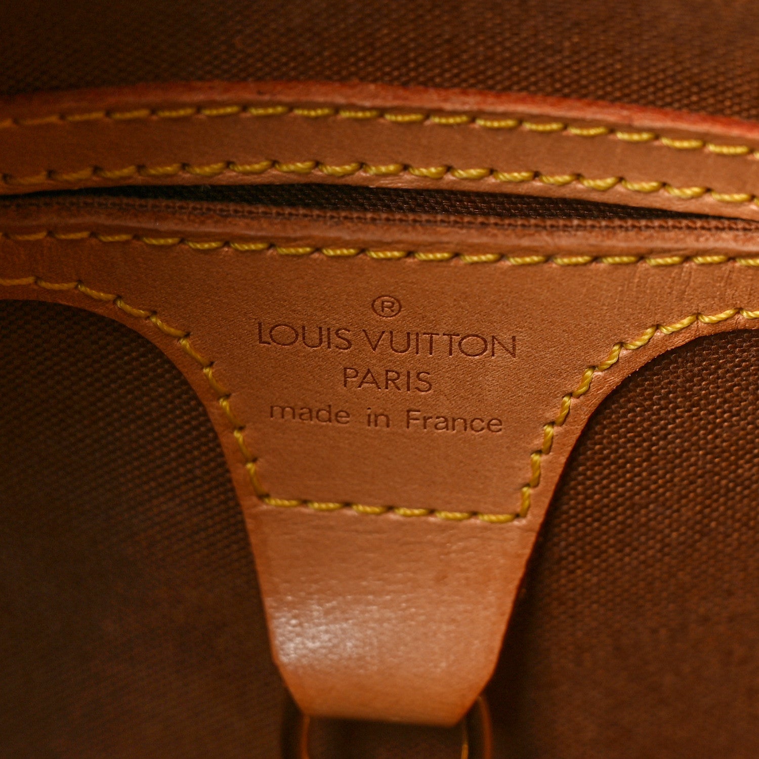 Louis Vuitton Monogram Ellipse MM 6 of 9