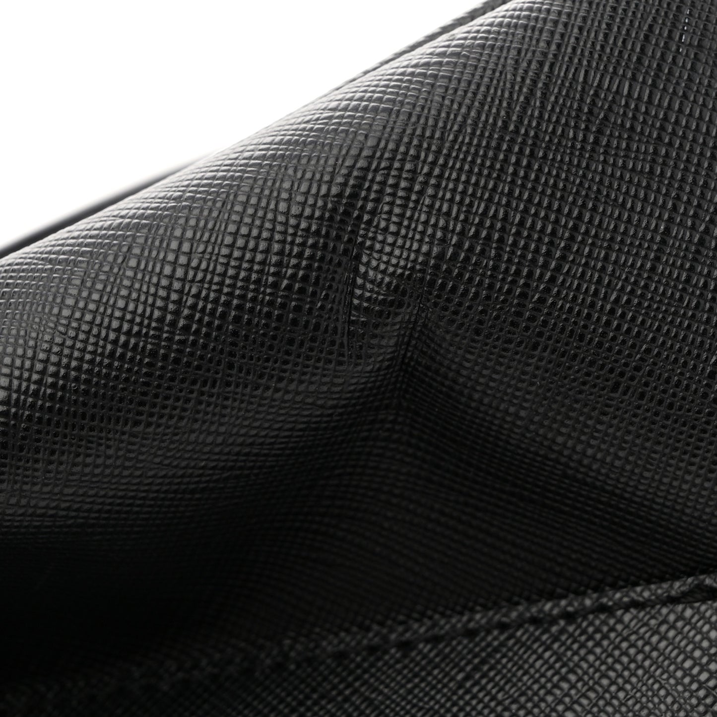 Saffiano Medium Galleria Double Zip Tote Black